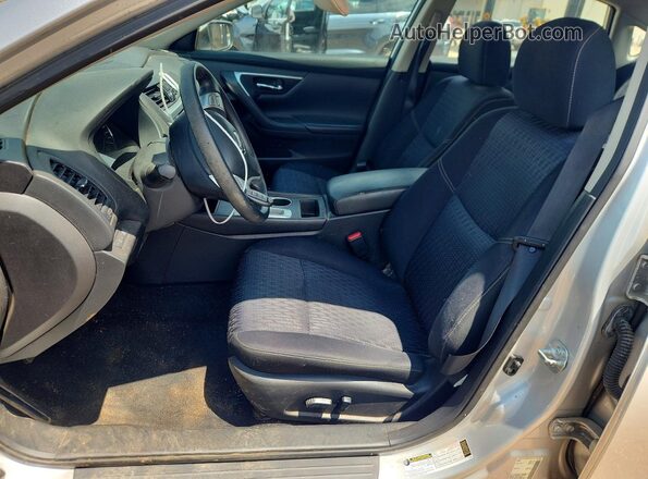1N4AL3APXGC134876 2016 NISSAN ALTIMA Серебряный Вид салона спереди