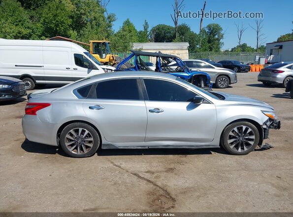 1N4AL3APXGC161852 2016 NISSAN ALTIMA Silver Widok wnętrza z tyłu