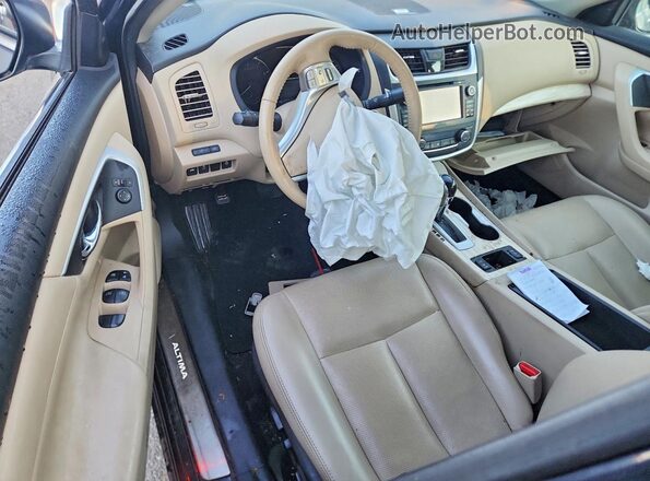 1N4AL3APXGC267315 2016 NISSAN ALTIMA Черный Вид панели приборов
