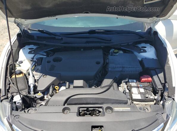 1N4AL3APXGN327940 2016 NISSAN ALTIMA White Widok wnętrza z tyłu
