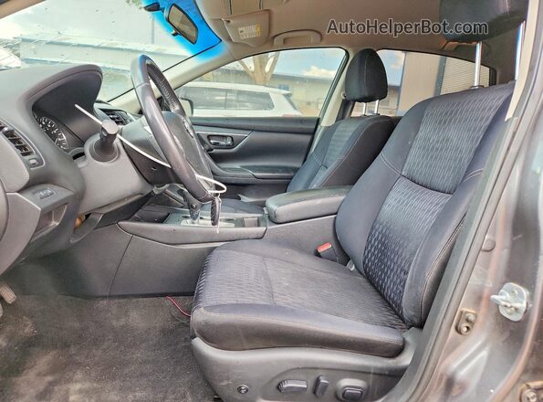 1N4AL3APXHC252119 2017 NISSAN ALTIMA Gray Вид салону спереду