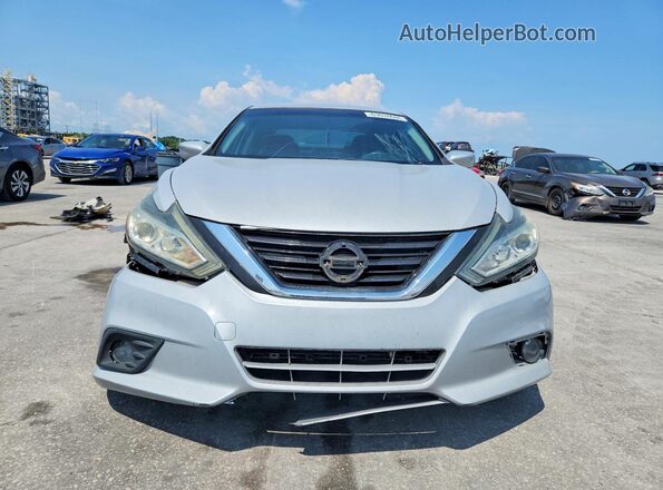1N4AL3APXHC256218 2017 NISSAN ALTIMA Silver Вид спереду