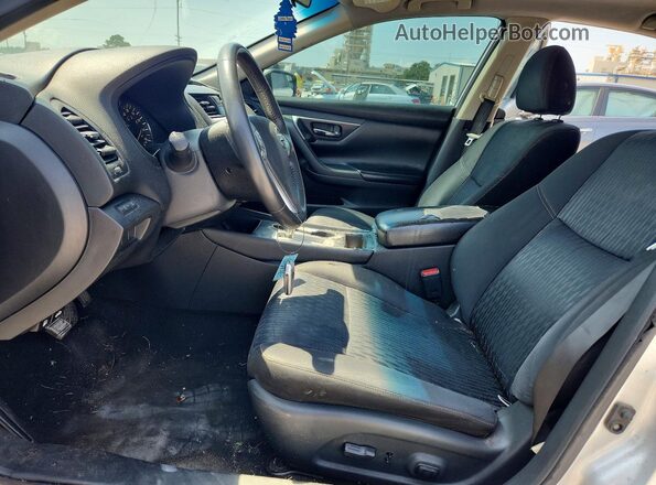 1N4AL3APXHC256218 2017 NISSAN ALTIMA Silver Вид салону спереду