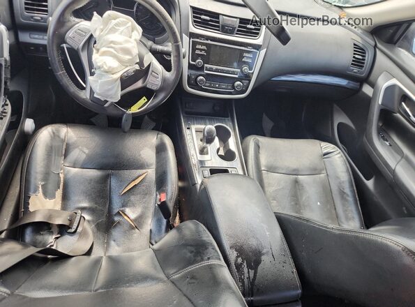 1N4AL3APXJC151099 2018 NISSAN ALTIMA Gray Dashboard view