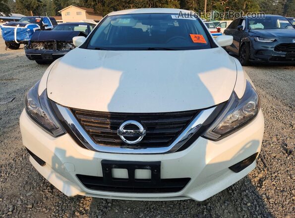 1N4AL3APXJC278631 2018 NISSAN ALTIMA White Вид спереду