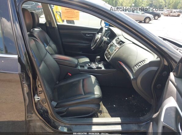 1N4AL3APXJC282033 2018 NISSAN ALTIMA Black Front interior view