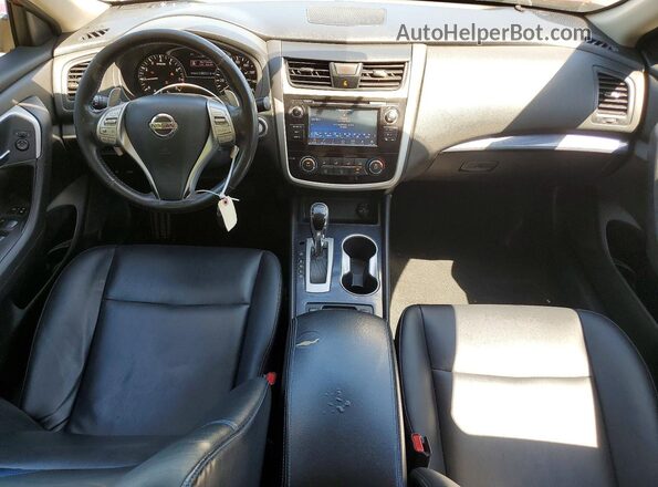 1N4AL3APXJC295557 2018 NISSAN ALTIMA Red Вид панелі приладів