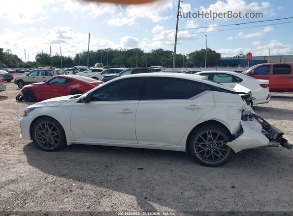 1N4AL4CV2PN324984 2023 NISSAN ALTIMA Белый Панорамный вид салона 360°