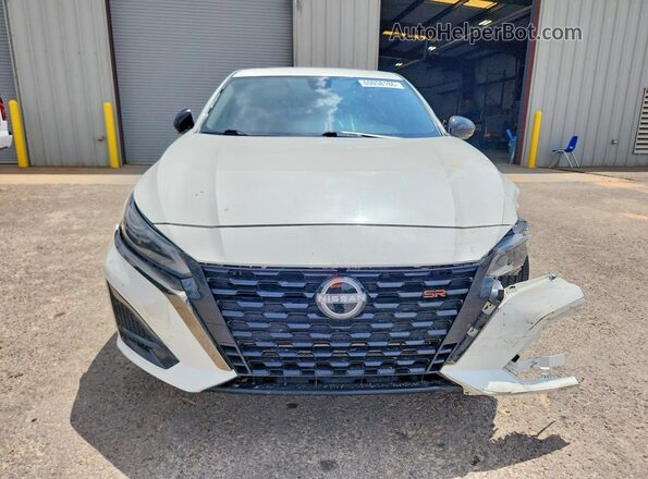 1N4AL4CV3PN351336 2023 NISSAN ALTIMA White Front view