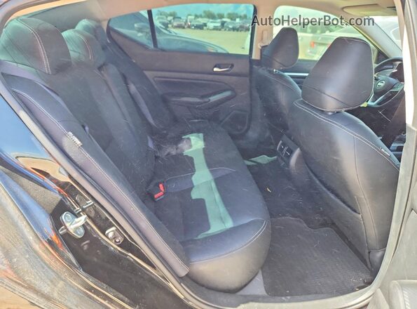 1N4AL4FV0KC101150 2019 NISSAN ALTIMA Black Rear seats view
