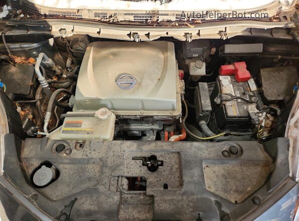 1N4AZ0CP0GC303751 2016 NISSAN LEAF Серый Вид задней части салона