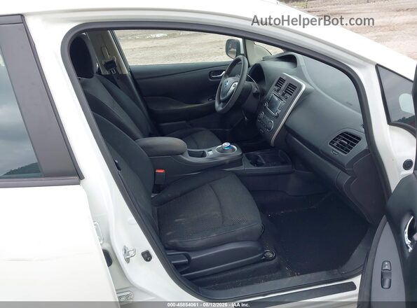 1N4AZ0CP7GC308798 2016 NISSAN LEAF Белый Вид салона спереди