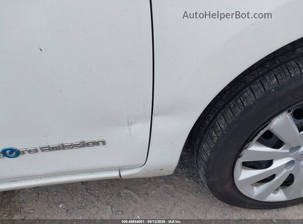 1N4AZ0CP7GC308798 2016 NISSAN LEAF Белый Вид спереди