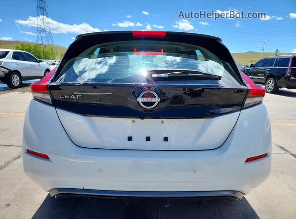 1N4AZ1BV5SC558541 2025 NISSAN LEAF White Հետևի տեսք