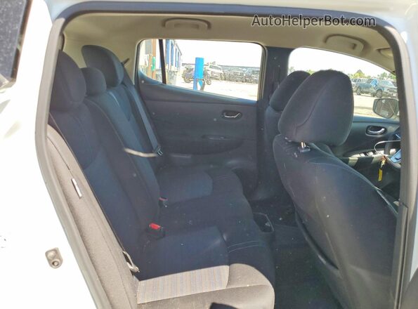 1N4AZ1BV9SC563502 2025 NISSAN LEAF Белый Вид задних сидений
