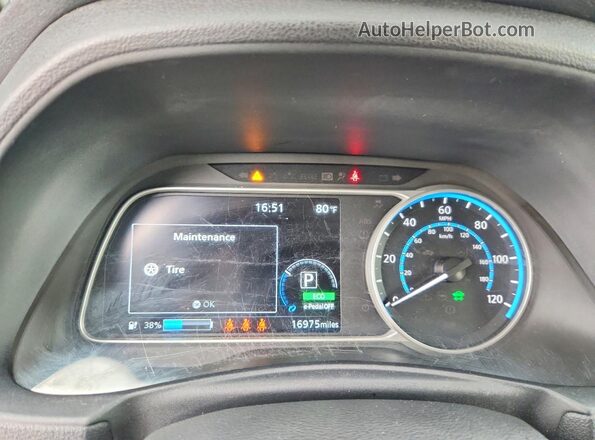 1N4AZ1BVXSC557532 2025 NISSAN LEAF Gray ხელსაწყოთა პანელის ხედი