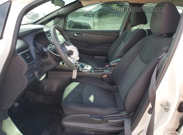 1N4AZ1CP1JC301360 2018 NISSAN LEAF White 