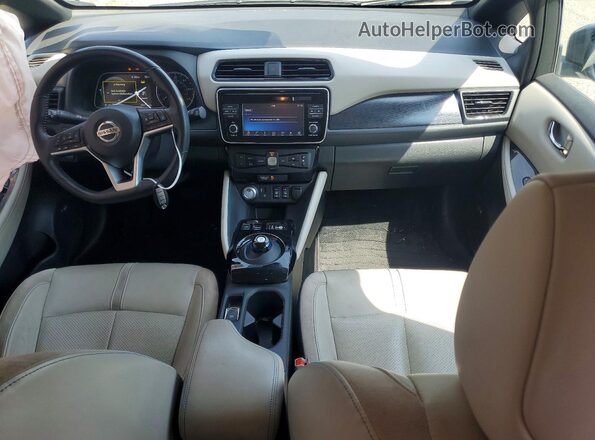 1N4AZ1CP6JC302746 2018 NISSAN LEAF Серый Вид панели приборов