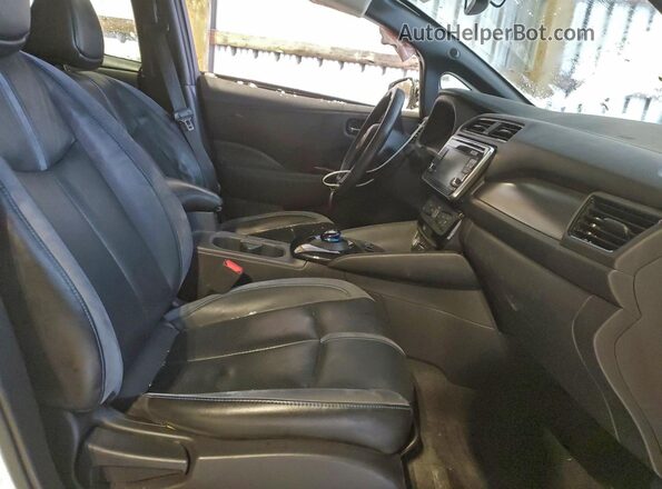 1N4AZ1CP6JC303346 2018 NISSAN LEAF White Widok wnętrza z przodu