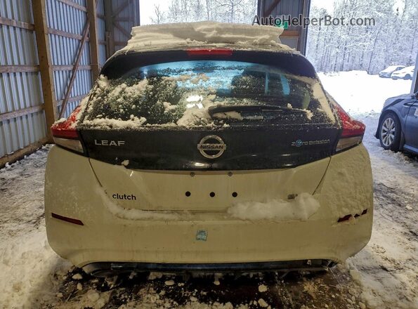 1N4AZ1CP6JC303346 2018 NISSAN LEAF White Widok z tyłu