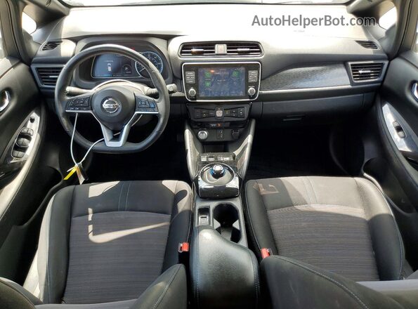 1N4AZ1CP7LC302208 2020 NISSAN LEAF Gray Widok deski rozdzielczej