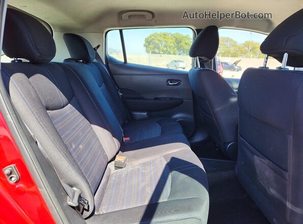 1N4AZ1CP9JC313188 2018 NISSAN LEAF Red Вид задніх сидінь