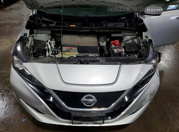 1N4AZ1CP9JC314583 2018 NISSAN LEAF Silver უკანა სალონის ხედი