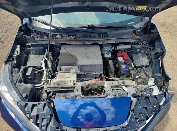 1N4AZ1CP9LC306003 2020 NISSAN LEAF Синий Вид задней части салона