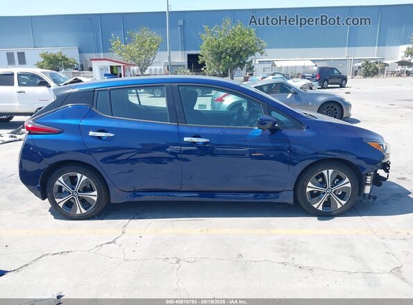 1N4AZ1CV3NC556306 2022 NISSAN LEAF Blue 360 interior view