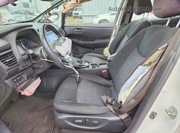 1N4AZ1CV9MC550668 2021 NISSAN LEAF White Widok wnętrza z przodu