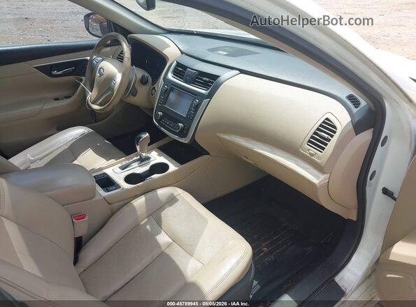 1N4BL3AP4GC117527 2016 NISSAN ALTIMA White Widok wnętrza z przodu