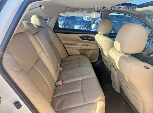 1N4BL3AP4GC269565 2016 NISSAN ALTIMA White Հետևի նստատեղերի տեսք