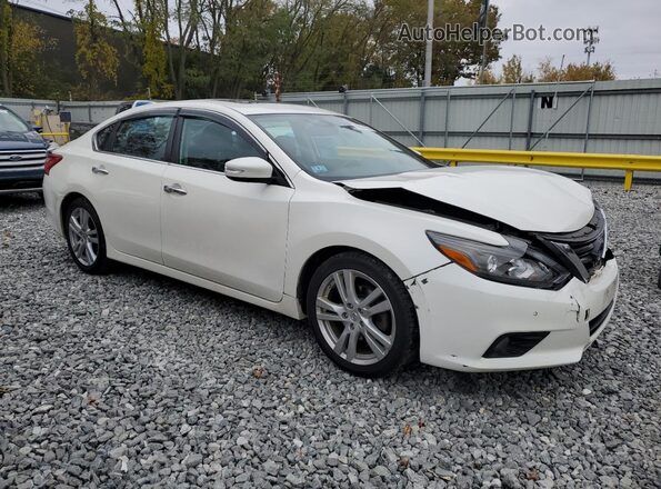 1N4BL3AP7HC137207 2017 NISSAN ALTIMA White Front right