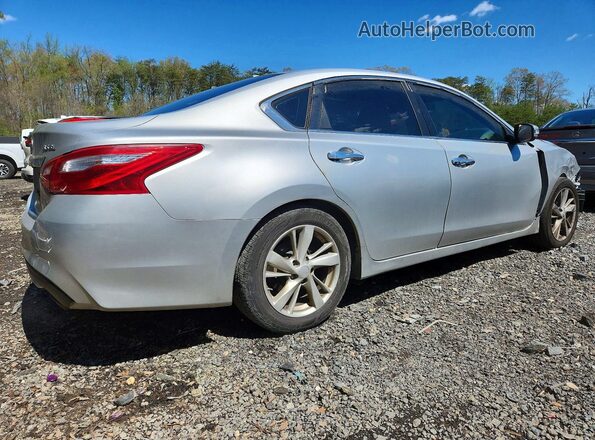 1N4BL3APXHC134088 2017 NISSAN ALTIMA Silver Trasero derecho
