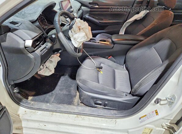 1N4BL4BV0KC195041 2019 NISSAN ALTIMA White Vista interior delantera