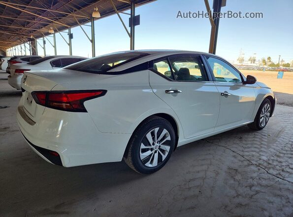 1N4BL4BV0RN360584 2024 NISSAN ALTIMA White Rear right