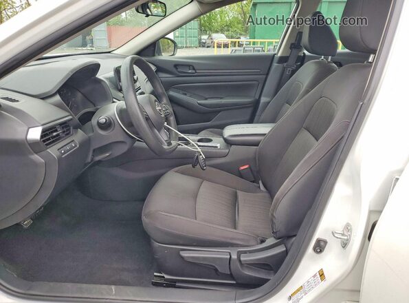 1N4BL4BV0RN370208 2024 NISSAN ALTIMA White წინა სალონის ხედი