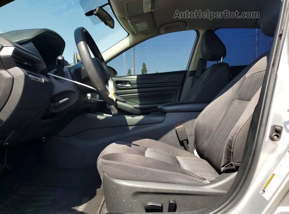 1N4BL4BV1KC226040 2019 NISSAN ALTIMA Silver Widok wnętrza z przodu