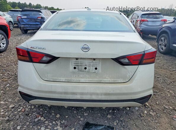 1N4BL4BV1LC216965 2020 NISSAN ALTIMA White Rear view