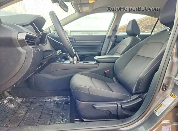 1N4BL4BV1RN433543 2024 NISSAN ALTIMA Gray Vista interior delantera