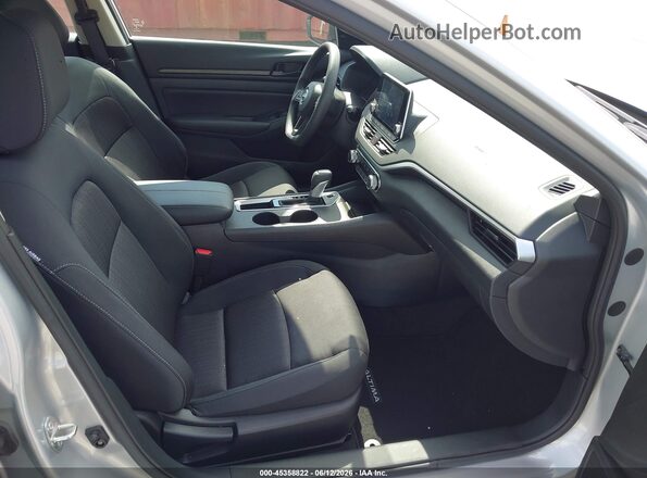 1N4BL4BV1SN407613 2025 NISSAN ALTIMA Серебряный Вид салона спереди