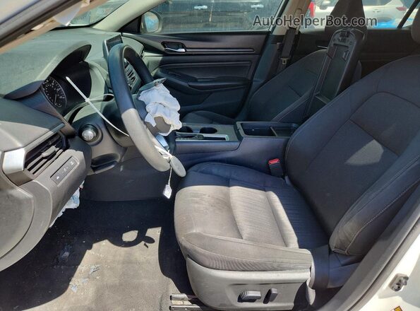 1N4BL4BV2KC114444 2019 NISSAN ALTIMA White Vista interior delantera