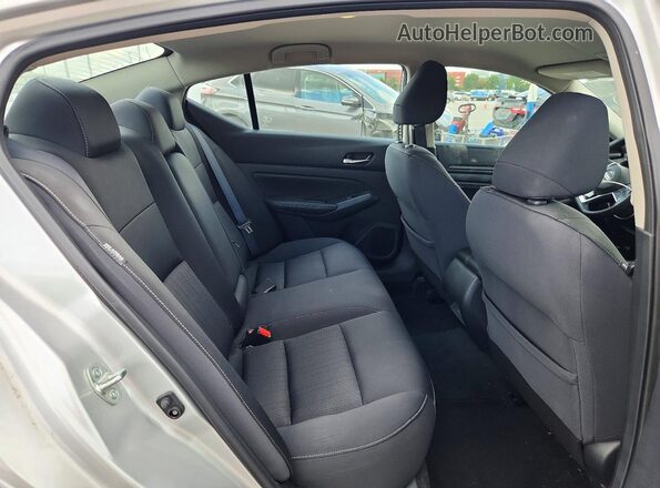 1N4BL4BV2KC166351 2019 NISSAN ALTIMA Silver Вид задніх сидінь