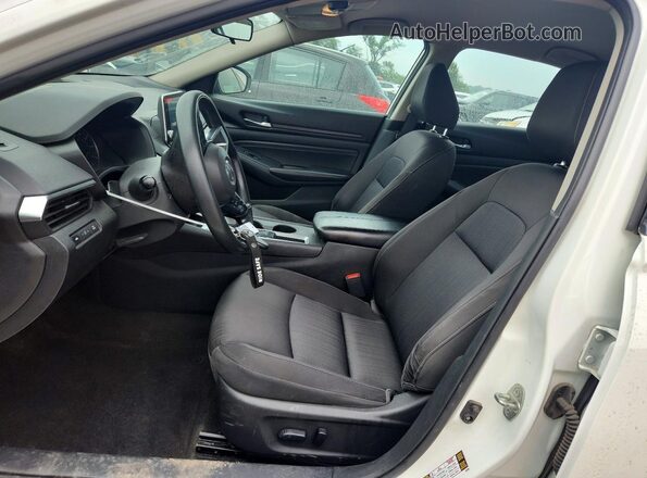 1N4BL4BV2KC252033 2019 NISSAN ALTIMA White Front interior view