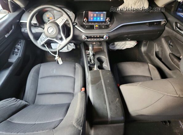 1N4BL4BV2MN312268 2021 NISSAN ALTIMA Белый Вид панели приборов