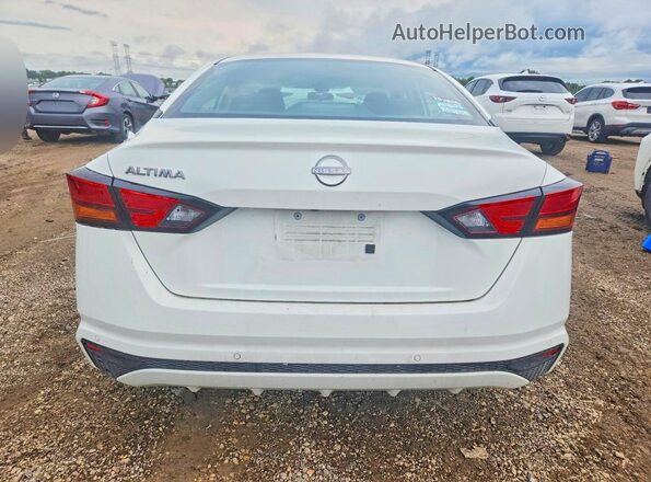 1N4BL4BV2PN379618 2023 NISSAN ALTIMA White Вид ззаду