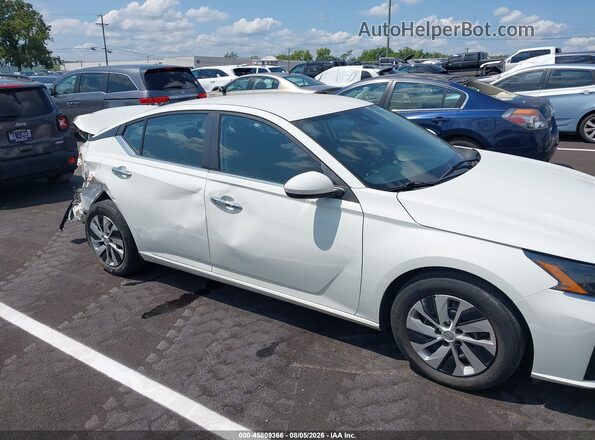 1N4BL4BV2PN393373 2023 NISSAN ALTIMA White Widok zestawu wskaźników