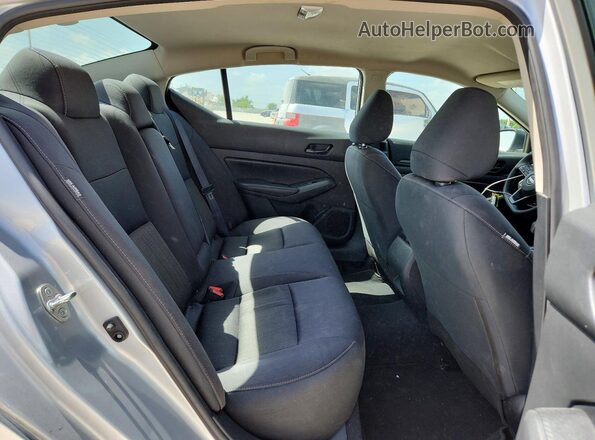 1N4BL4BV2RN375765 2024 NISSAN ALTIMA Silver Widok tylnych siedzeń