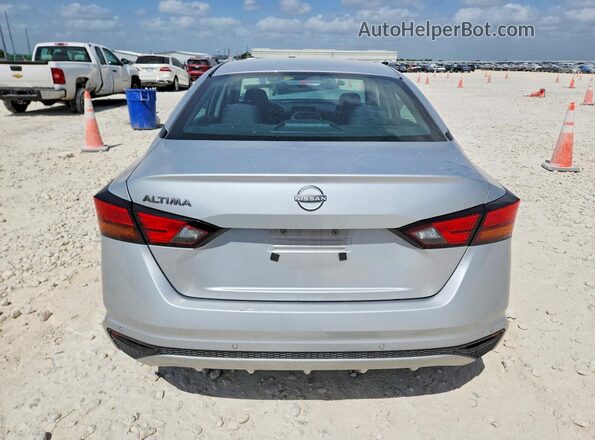 1N4BL4BV2RN375765 2024 NISSAN ALTIMA Silver Widok z tyłu