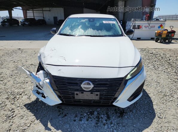 1N4BL4BV2RN424902 2024 NISSAN ALTIMA White Vista interior de 360 grados